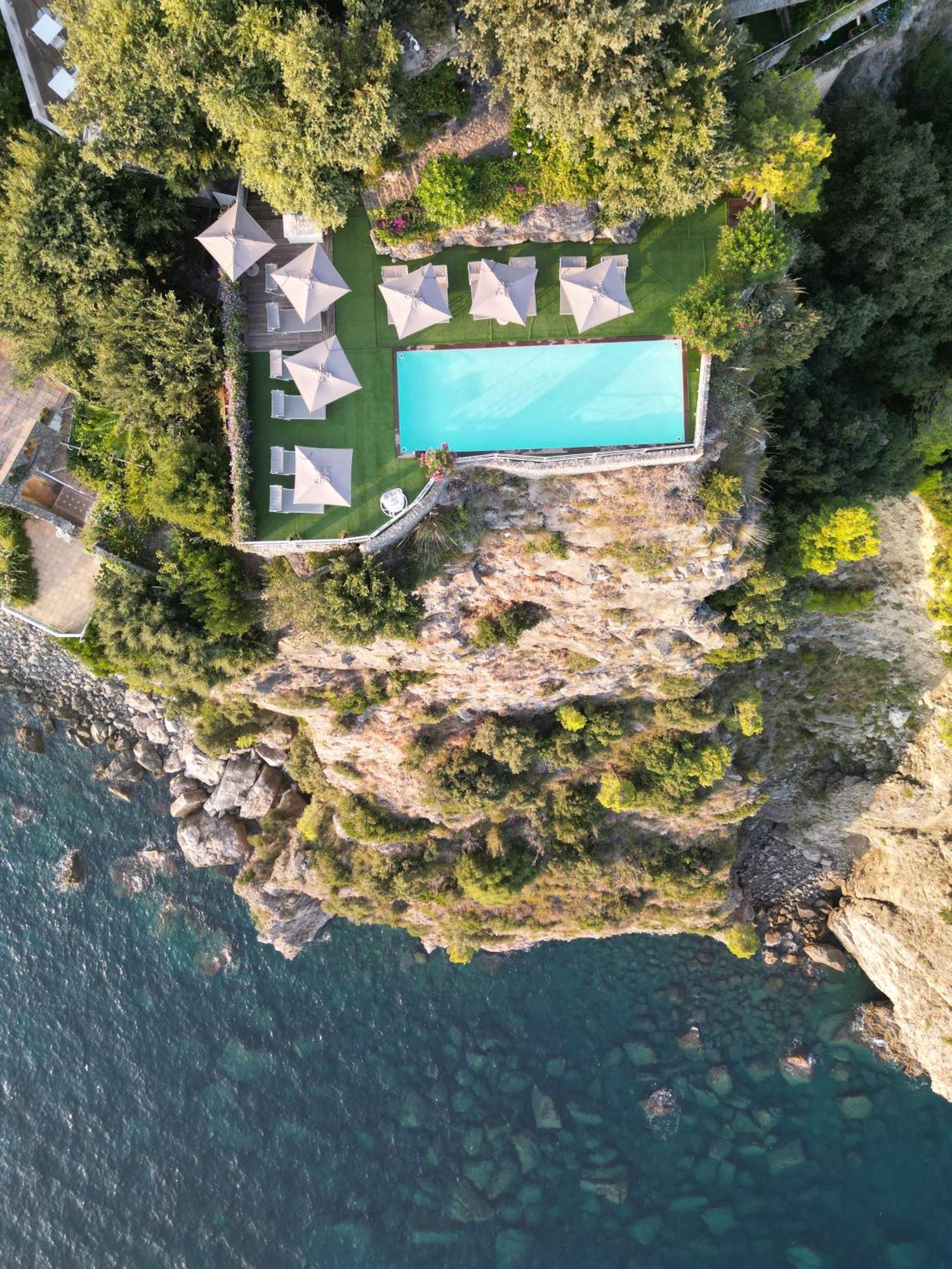 Hotel Piccolo Sant'Andrea Praiano Exterior foto